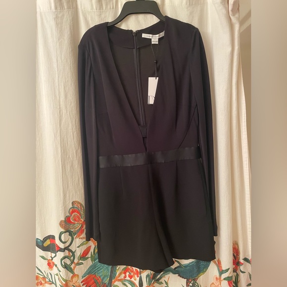 Diane Von Furstenberg Pants - DVF Black Long-sleeve Romper Sz 4
